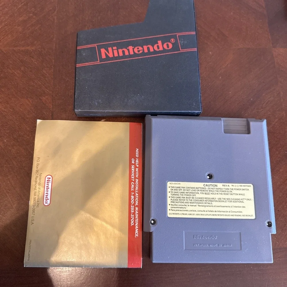 The Legend of Zelda Nintendo Entertainment System 1987NES‎ game Grey W Manual